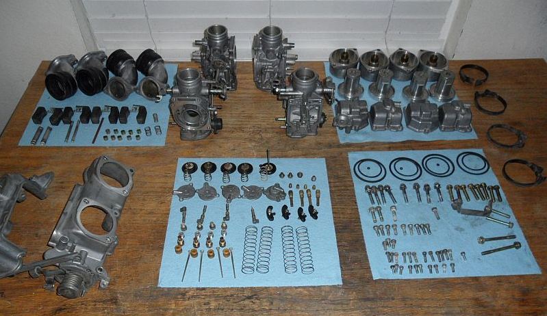 Honda GL1100 carburetor assembly